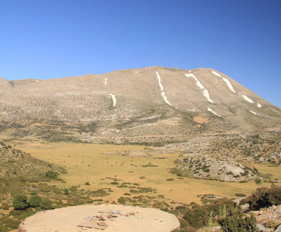 
shepherd-experience-nida-plateau-psiloritis-mitata-kokkines-plakes-2.jpg