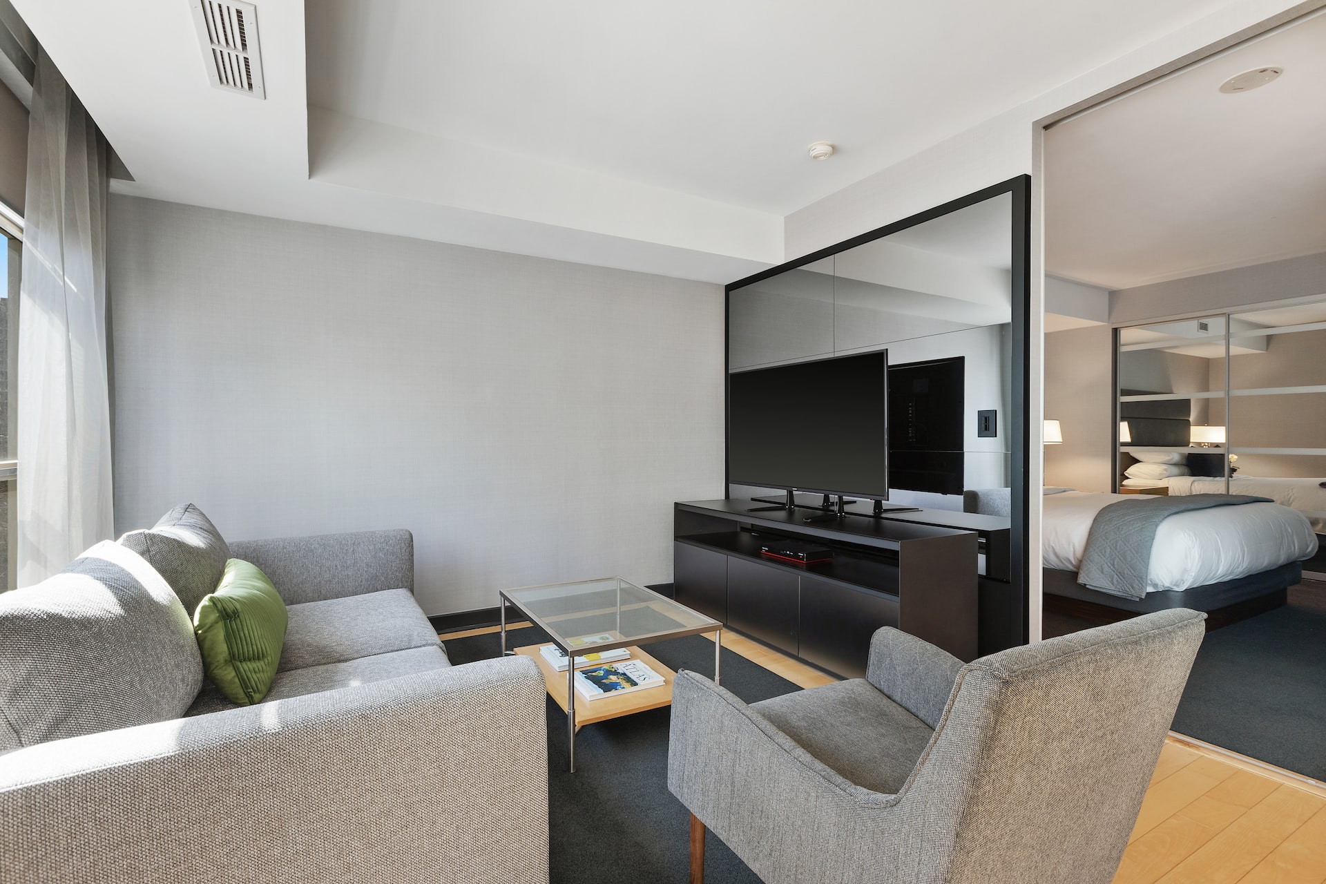 
Room 7