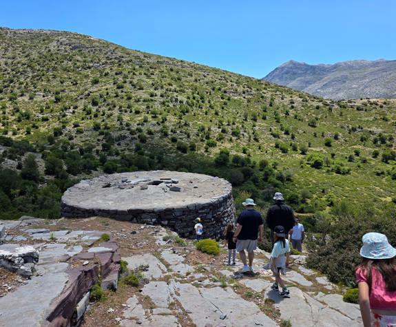 
shepherd-experience-nida-plateau-psiloritis-41.jpg